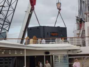 crane 4 stuck in port, Fort Lauderdale