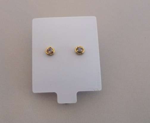 collecting free jewelry on a cruise