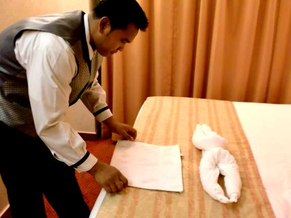 how to make a towel frog