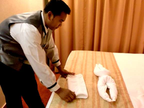 folding a towel frog