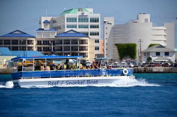 catamaran for reef & snorkel cruise ship shore excursions, Grand Caymam