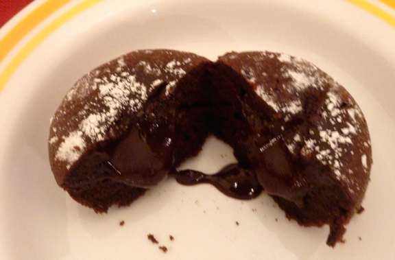 gluten - free chocolate melting cake