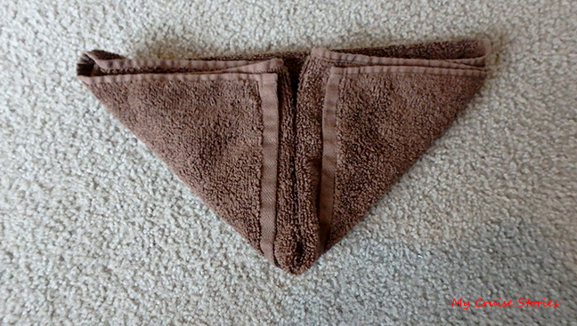 how to fold a towel gorilla head with open mouth