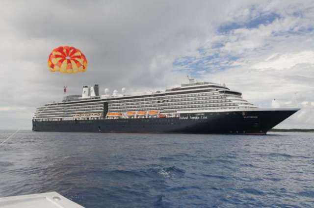 Holland America Westerdam at Half Moon cay