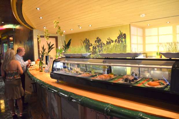 sushi bar John Carnival Liberty
