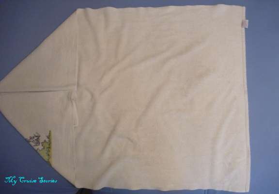 towel origami, how to fold a cruise ship towel snake