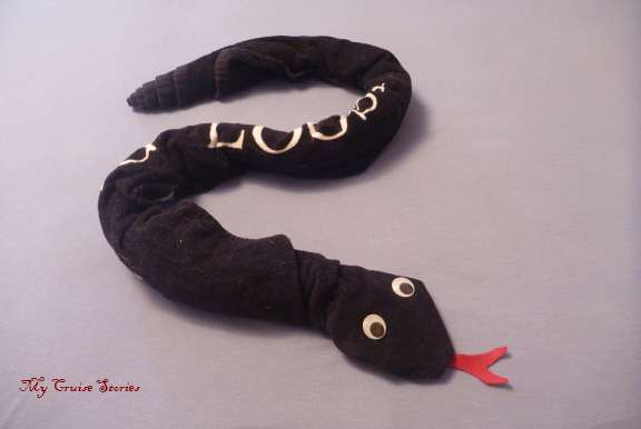 how to make a towel snake