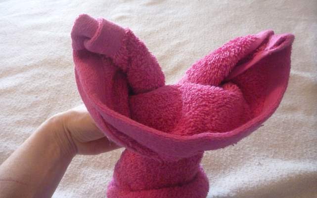 how to fold towel animals