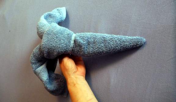 how to fold cruise ship towel animals