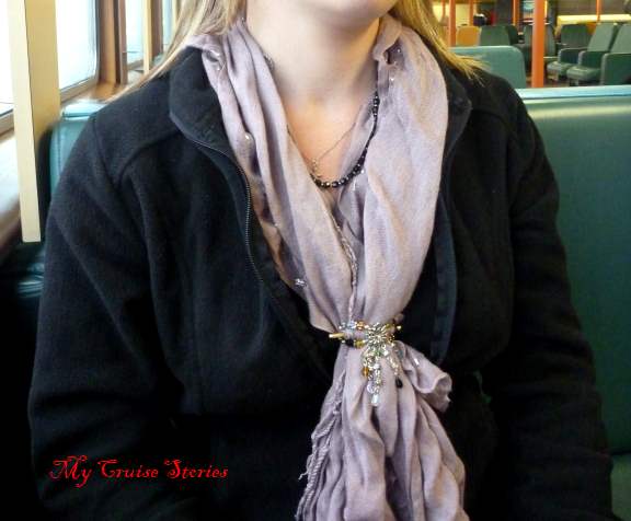 using Lilla Rose headband as necklace, flexi clip for scarf clip