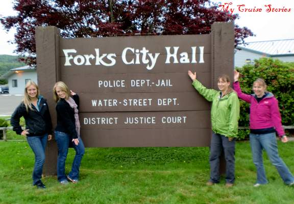 sign at Forks City Hall