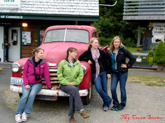 Forks Chamber of Commerce / Visitor's Center