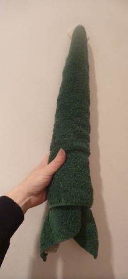 folding towel dinosaur head and tail