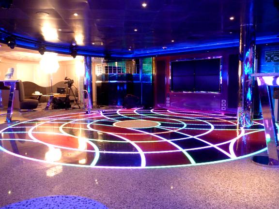 teen club on Carnival Breeze