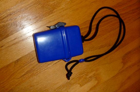waterproof case to wear around neck and hold valuables while swiming