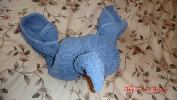 making towel birds with MyCruiseStories.com