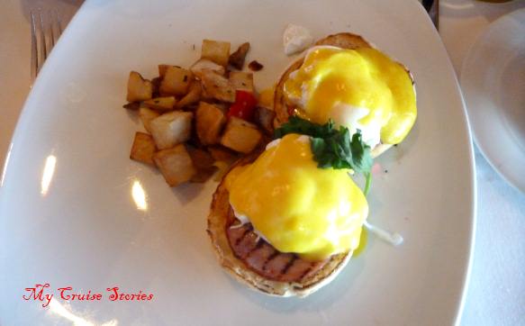 eggs benedict on cruise ship