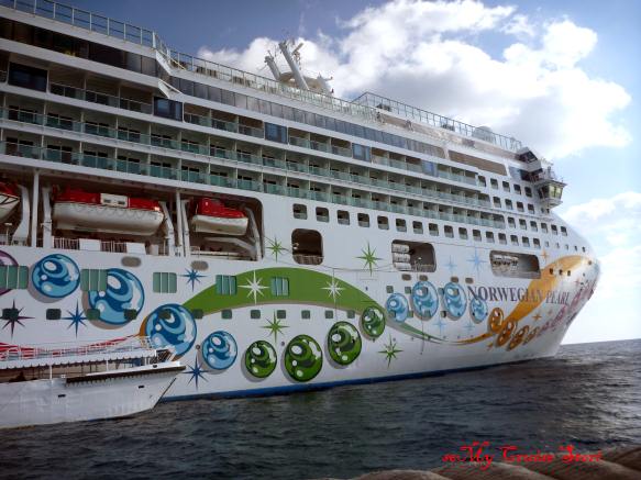 Norwegian Pearl cruise ship