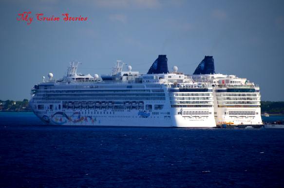 ships docked in Cozumel