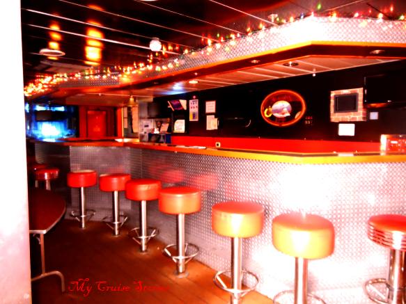 surprise on the bow of the Westerdam