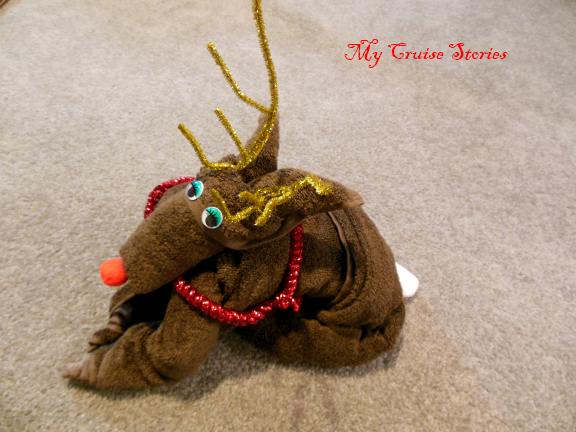 impress your Christmas guests with this towel reindeer
