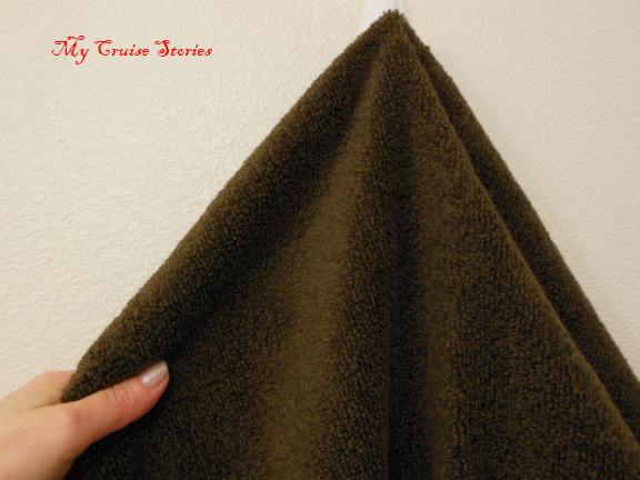 how to fold a towel turkey body