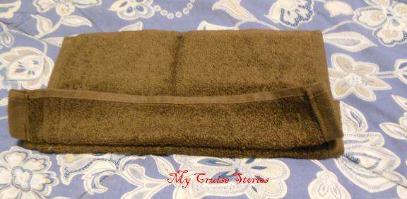 how to fold a towel turkey tail