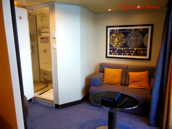 cruise ship cabin