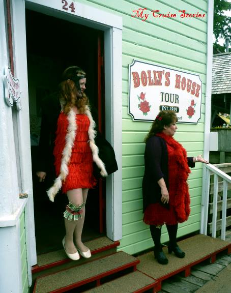 these Dollies pedal tours, not themselves