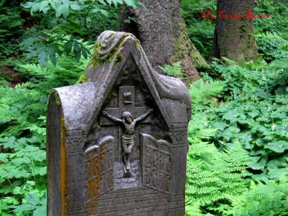 old Russian cemetery in Sitla
