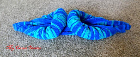 towels rolled into animal body