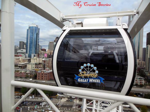 riding Seattle's waterfront ferris wheel