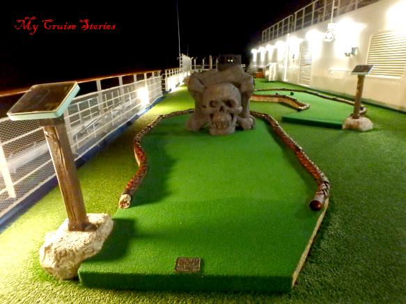 Carnival Splendor putt putt golf