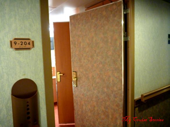 disabled accessible cruise ship cabin