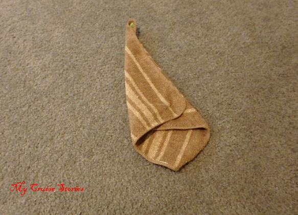 making a washcloth squirrel tail