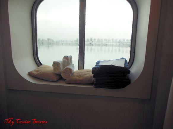 cruise ship cabin window