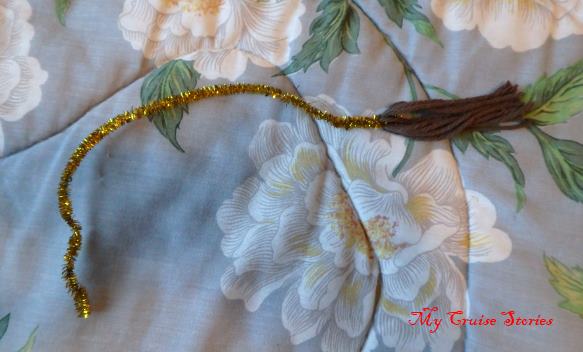 it sort of looks like a witch's broom