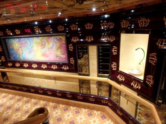 cruise ship decor