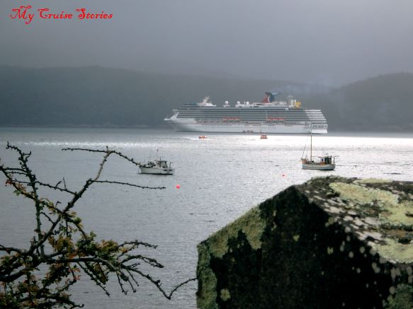 cruise ship in Tasmania