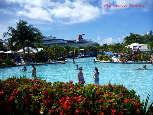 swimming pool in port