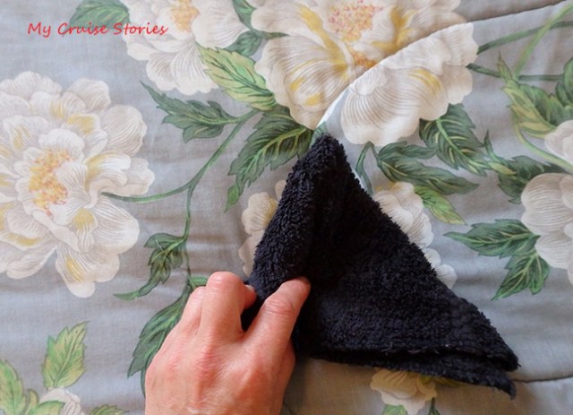 roll the washcloth animal head