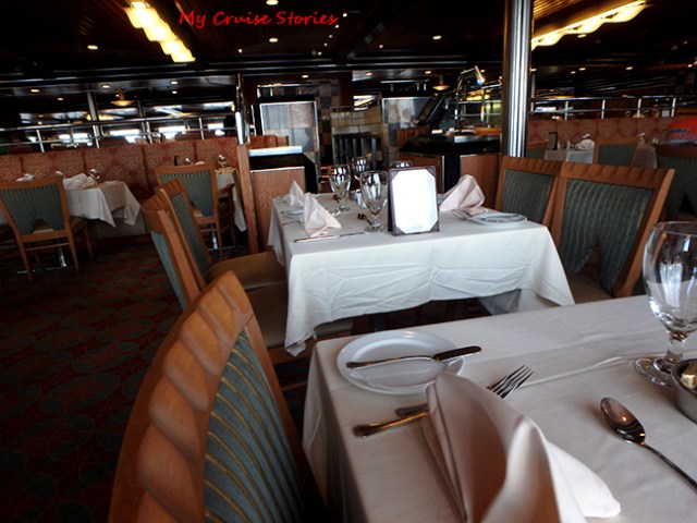 cruise ship dining