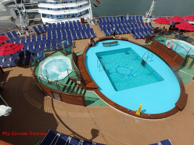 cruise ship pool