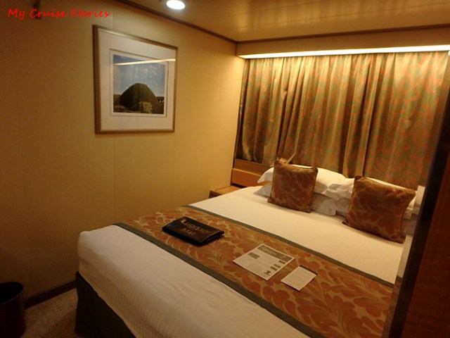 basic cruise ship cabin