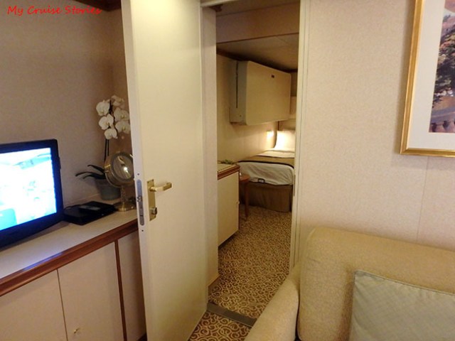 adding more space to a cruise ship cabin
