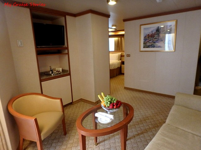 premium cruise ship suite
