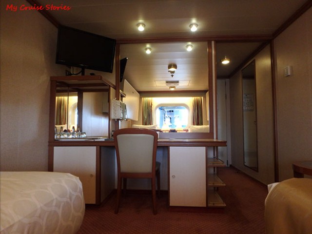 cruise ship cabin