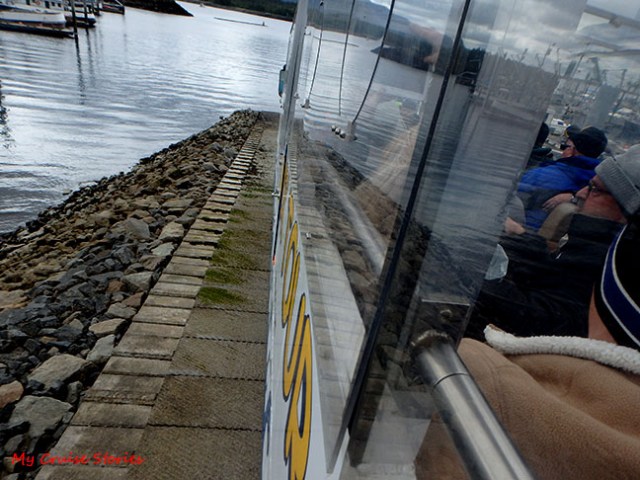 duck ride goes into the water