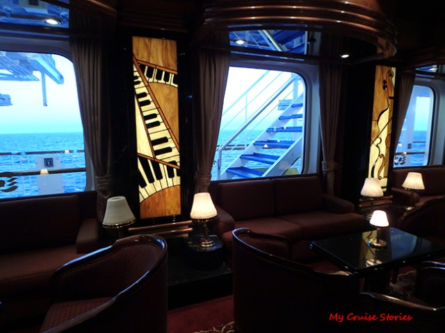 cruise ship Piano Bar