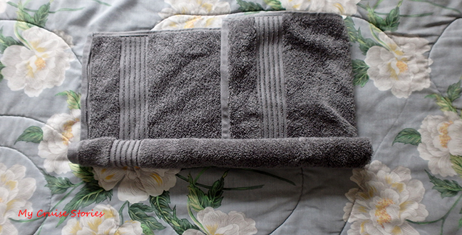 how to fold a towel teddy bear